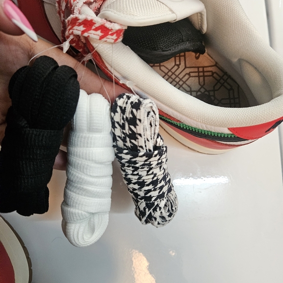 Nike SB Dunk Low Habibi Mens - Picture 7 of 9